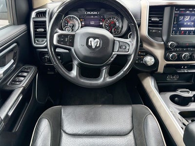 2020 RAM 1500 Laramie Crew Cab 4x4 5'7' Box