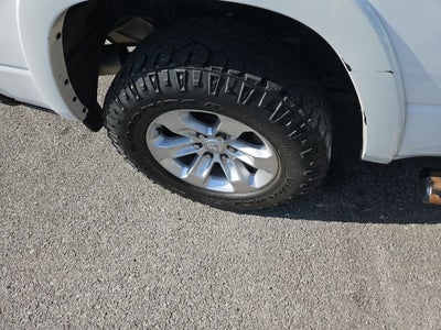 2021 RAM 1500 Laramie Crew Cab 4x4 5'7' Box