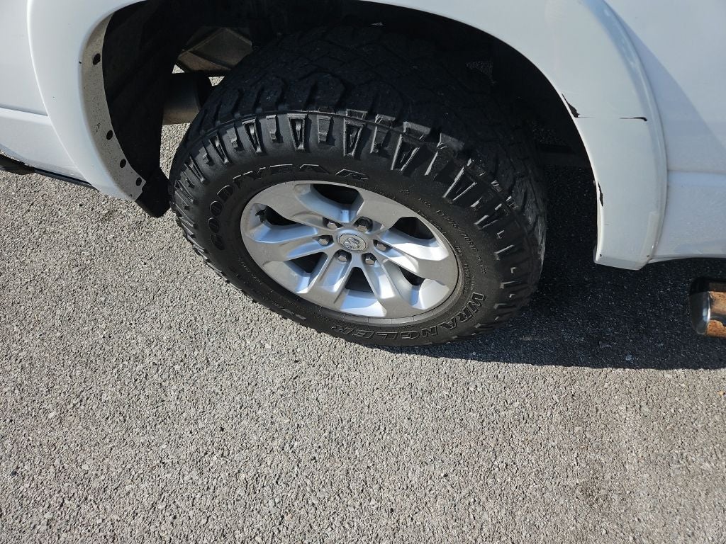 2021 RAM 1500 Laramie Crew Cab 4x4 5'7' Box