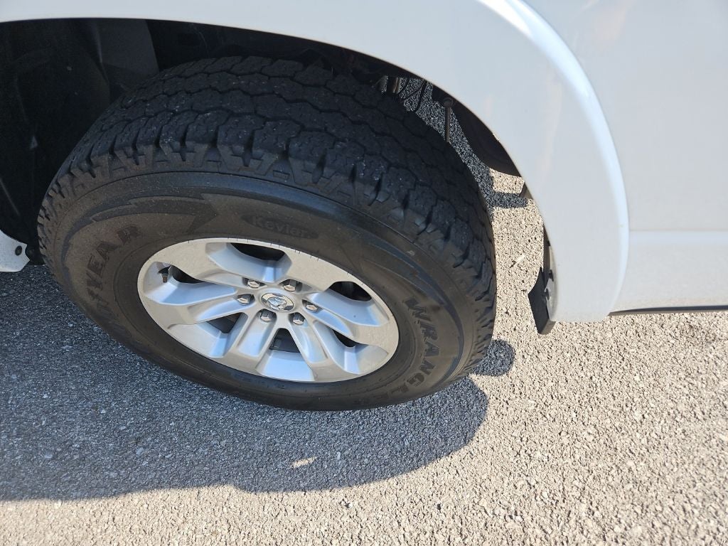 2021 RAM 1500 Laramie Crew Cab 4x4 5'7' Box