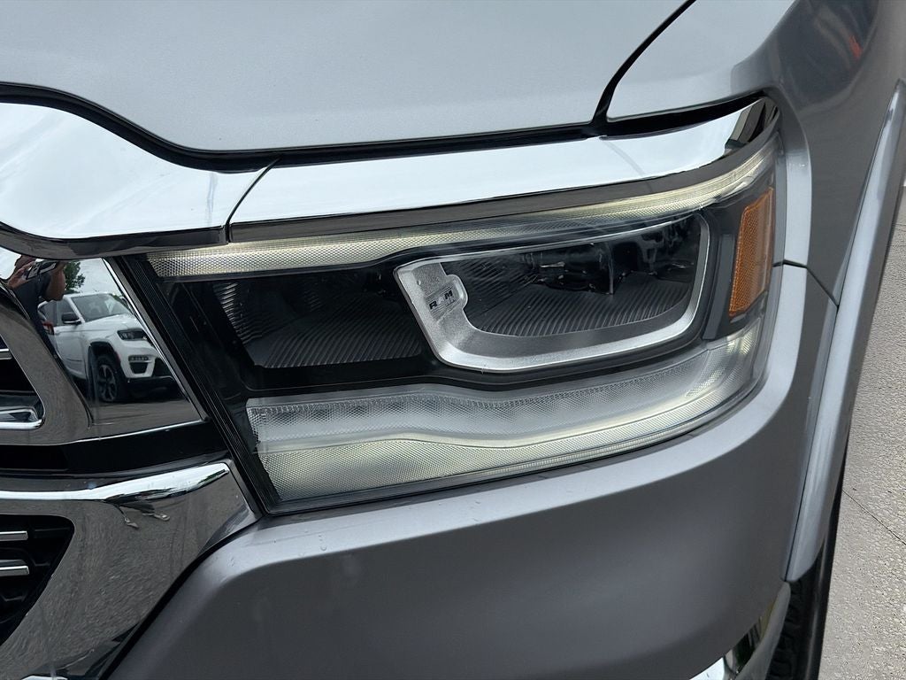 2021 RAM 1500 Laramie Crew Cab 4x4 5'7' Box