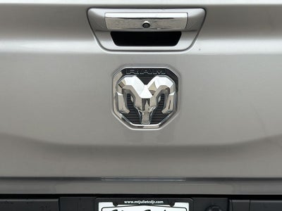 2021 RAM 1500 Laramie Crew Cab 4x4 5'7' Box