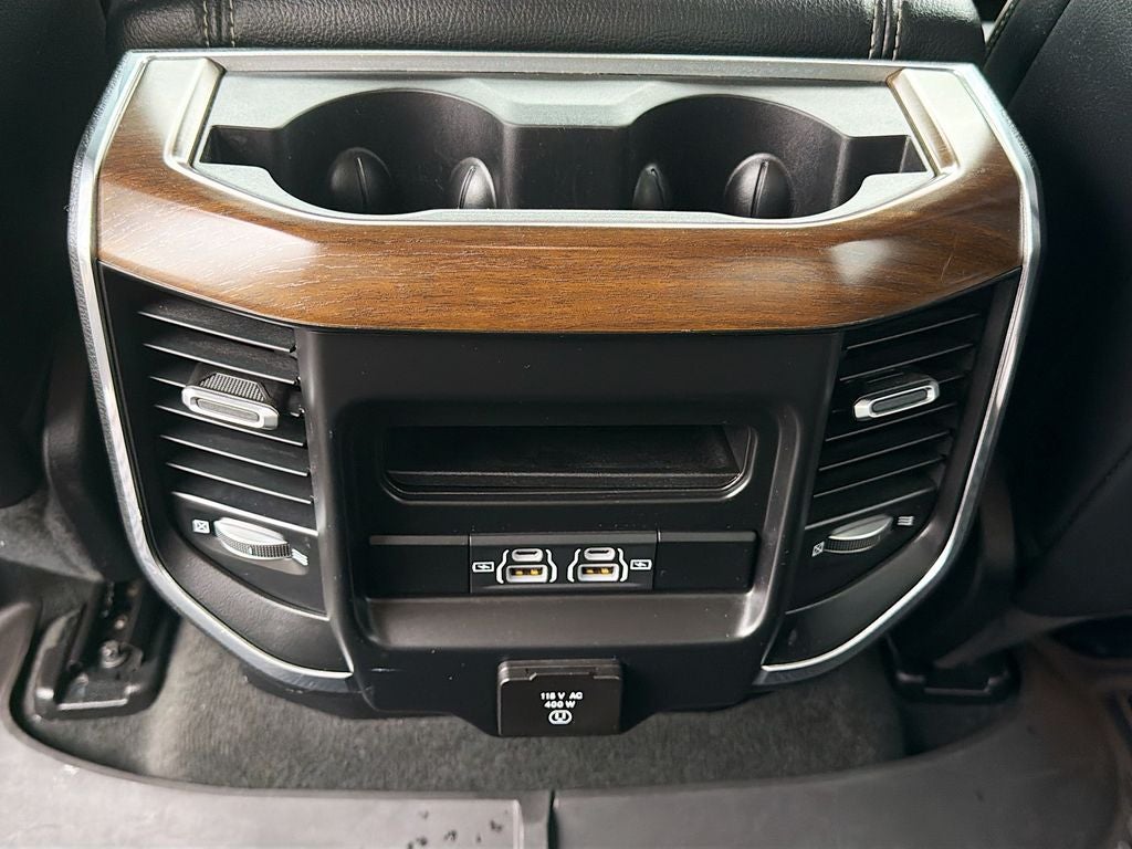 2021 RAM 1500 Laramie Crew Cab 4x4 5'7' Box