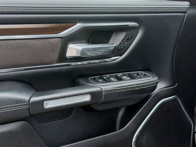 2021 RAM 1500 Laramie Crew Cab 4x4 5'7' Box