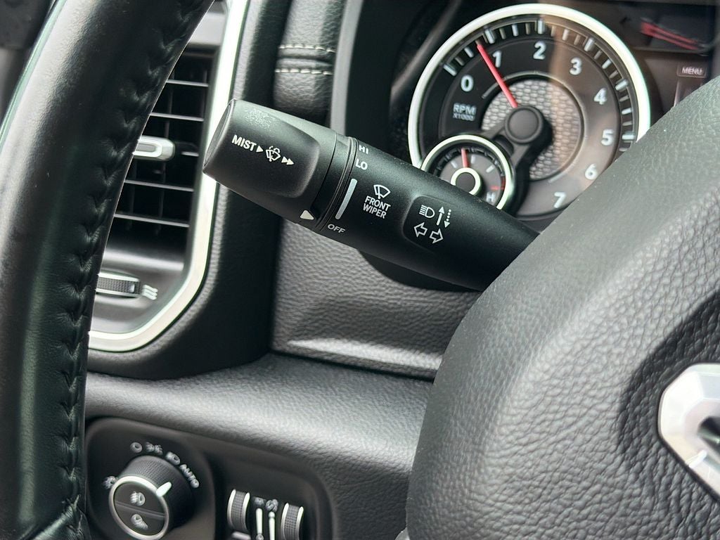 2021 RAM 1500 Laramie Crew Cab 4x4 5'7' Box