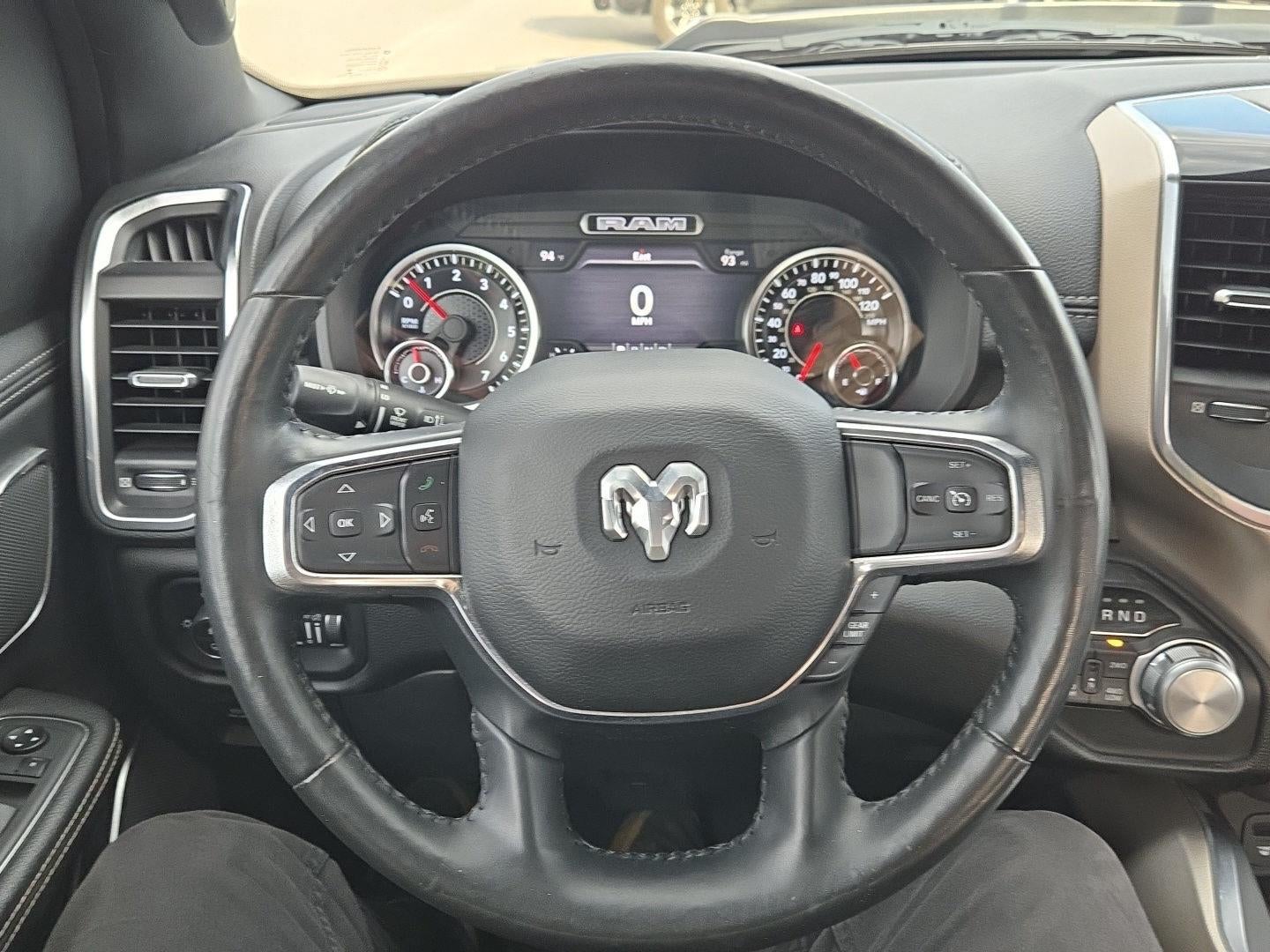2019 RAM 1500 Laramie Crew Cab 4x4 5'7' Box