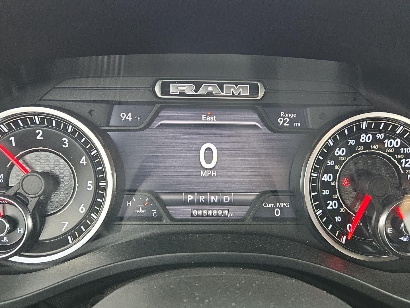 2019 RAM 1500 Laramie Crew Cab 4x4 5'7' Box