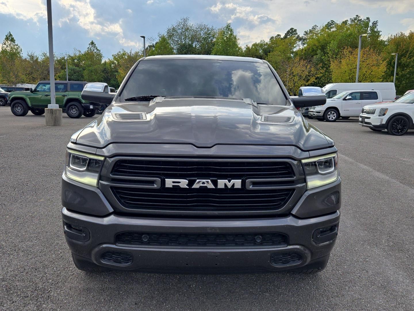 2019 RAM 1500 Laramie Crew Cab 4x4 5'7' Box
