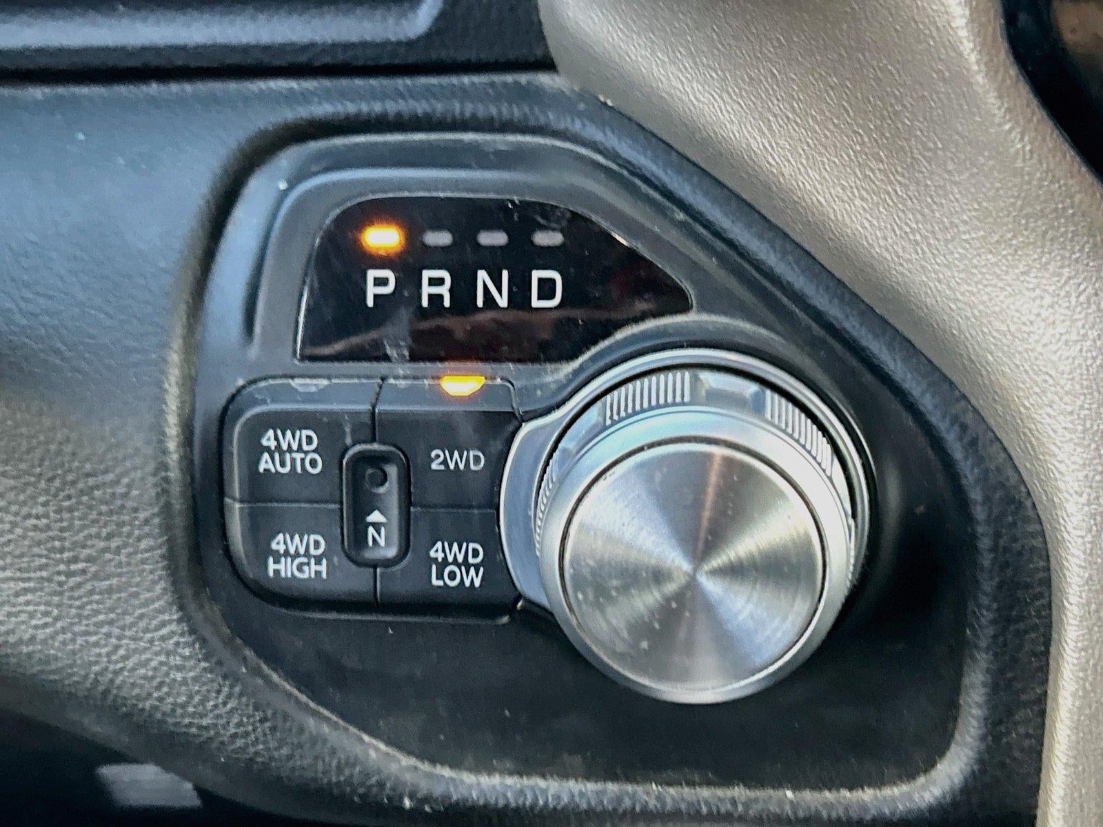 2019 RAM 1500 Laramie Crew Cab 4x4 5'7' Box