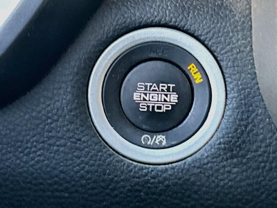 2019 RAM 1500 Laramie Crew Cab 4x4 5'7' Box