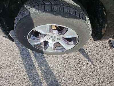 2020 RAM 1500 Laramie Crew Cab 4x4 5'7' Box