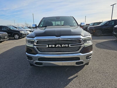 2020 RAM 1500 Laramie Crew Cab 4x4 5'7' Box