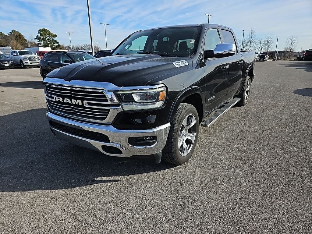 2020 RAM 1500 Laramie Crew Cab 4x4 5'7' Box
