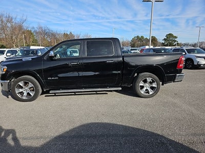 2020 RAM 1500 Laramie Crew Cab 4x4 5'7' Box