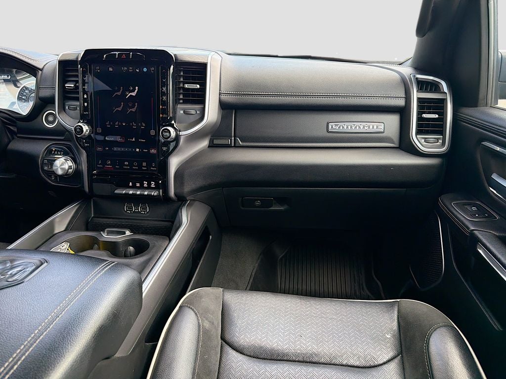 2023 RAM 1500 Laramie Crew Cab 4x4 5'7' Box