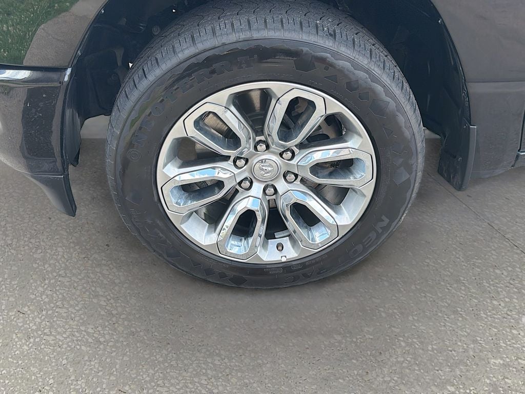 2023 RAM 1500 Laramie Crew Cab 4x4 5'7' Box