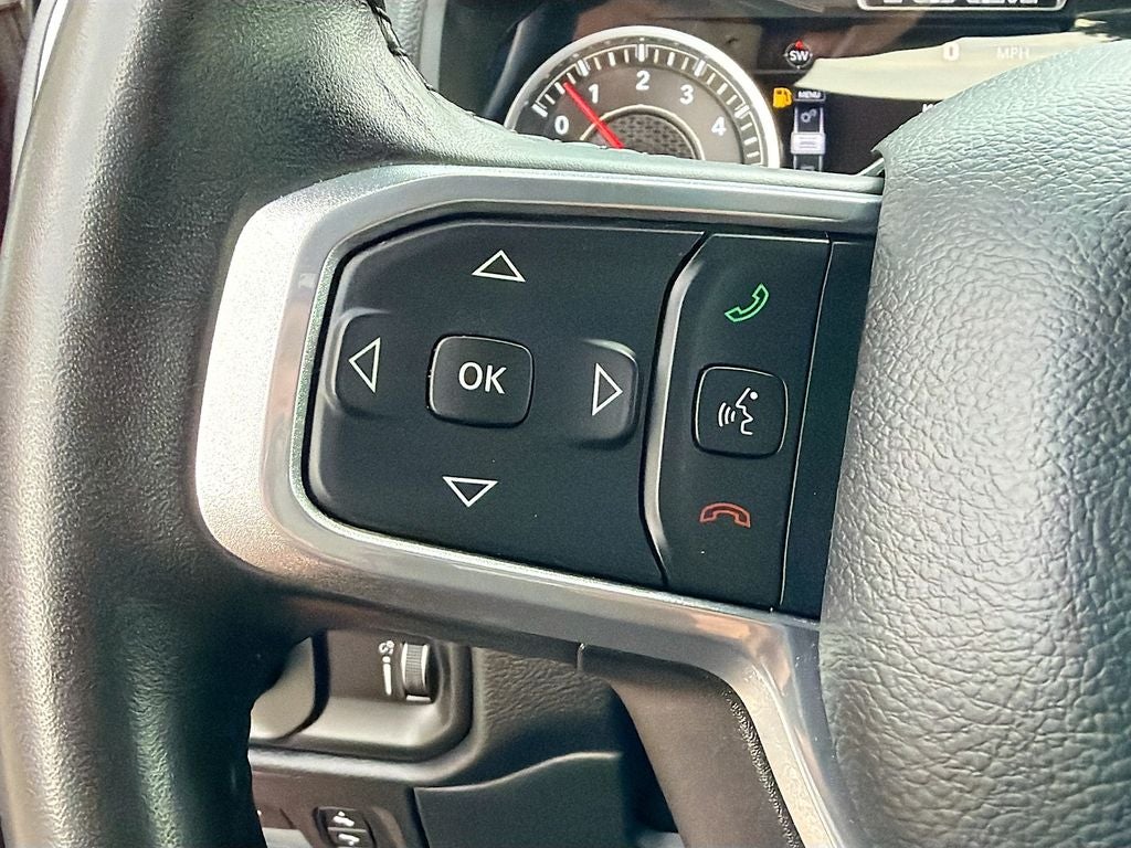 2023 RAM 1500 Laramie Crew Cab 4x4 5'7' Box