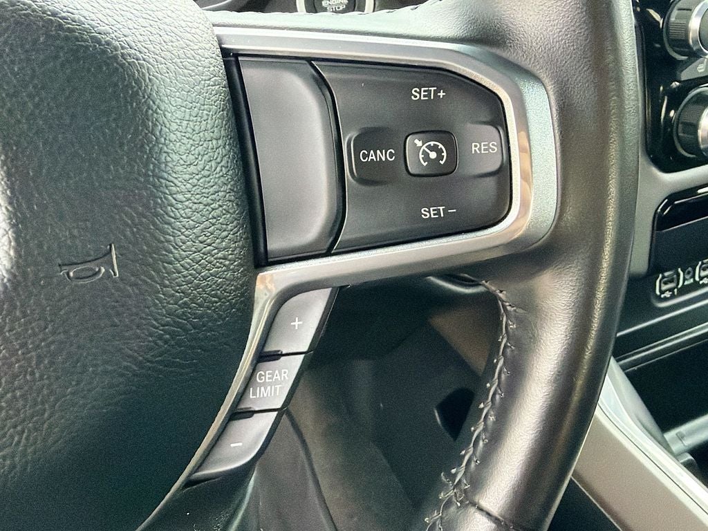 2023 RAM 1500 Laramie Crew Cab 4x4 5'7' Box