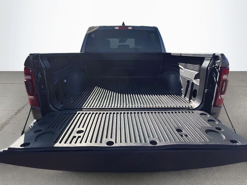 2024 RAM 1500 Laramie Crew Cab 4x4 5'7' Box