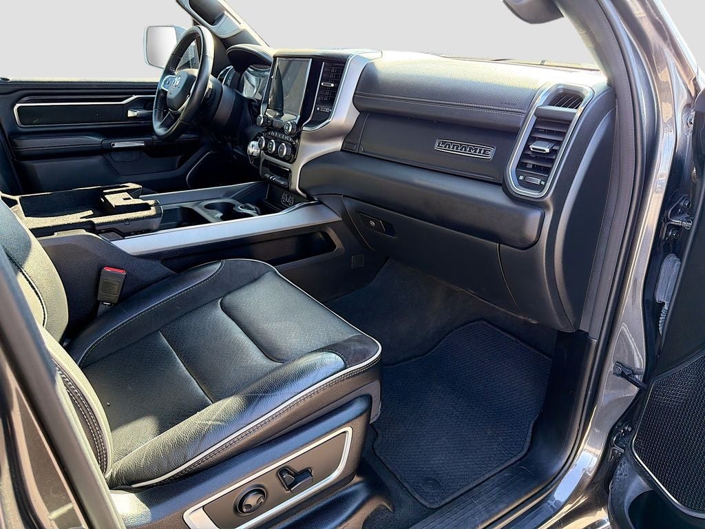 2024 RAM 1500 Laramie Crew Cab 4x4 5'7' Box