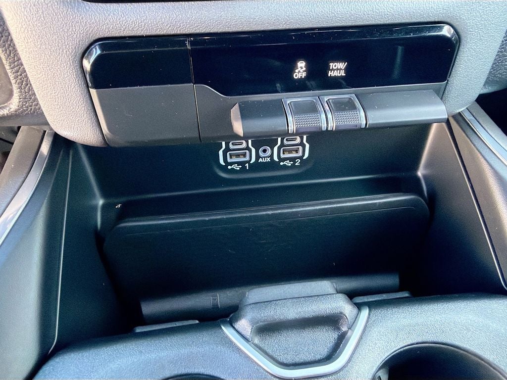 2024 RAM 1500 Laramie Crew Cab 4x4 5'7' Box