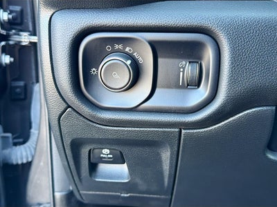 2024 RAM 1500 Laramie Crew Cab 4x4 5'7' Box