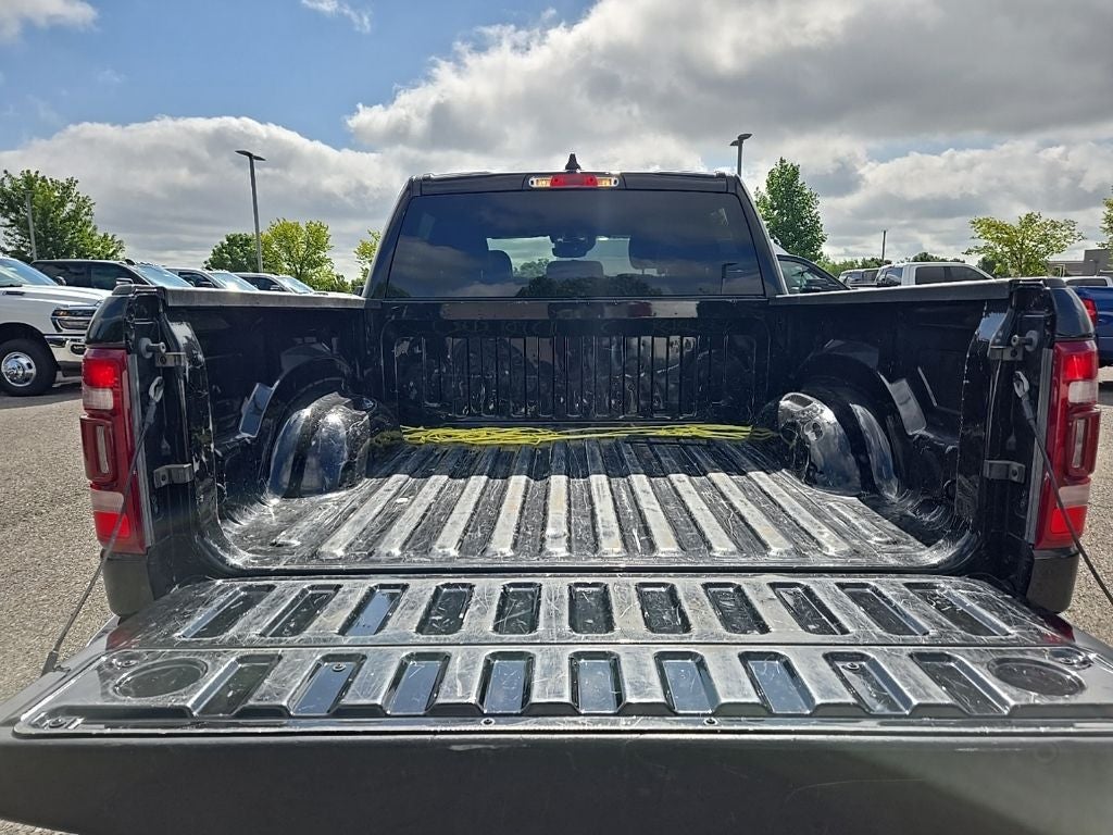 2024 RAM 1500 Laramie Crew Cab 4x4 5'7' Box