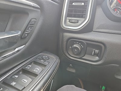 2024 RAM 1500 Laramie Crew Cab 4x4 5'7' Box