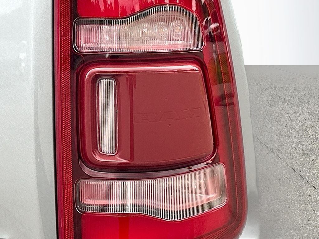 2023 RAM 1500 Laramie Crew Cab 4x4 5'7' Box