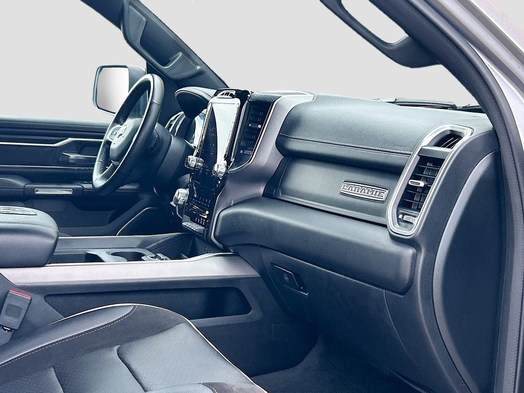 2023 RAM 1500 Laramie Crew Cab 4x4 5'7' Box
