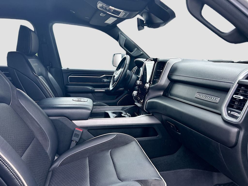 2023 RAM 1500 Laramie Crew Cab 4x4 5'7' Box