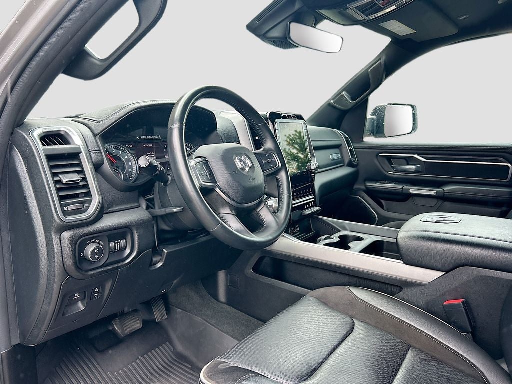 2023 RAM 1500 Laramie Crew Cab 4x4 5'7' Box