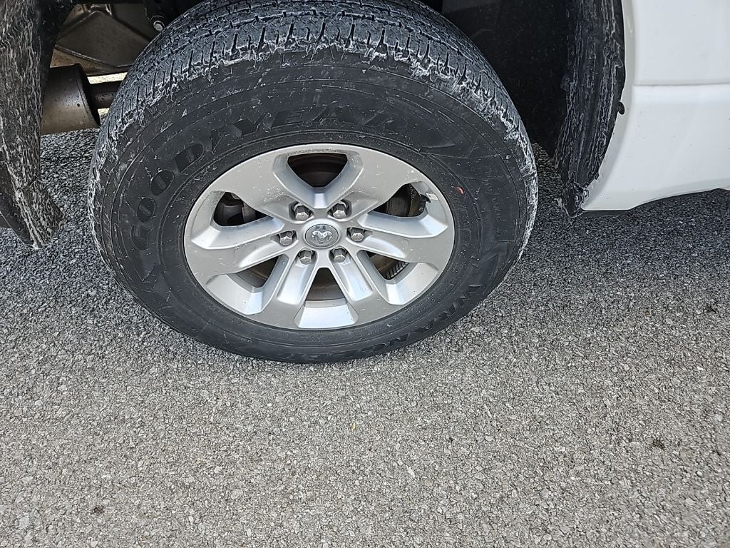 2024 RAM 1500 Laramie Crew Cab 4x4 5'7' Box