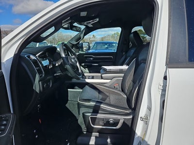 2024 RAM 1500 Laramie Crew Cab 4x4 5'7' Box