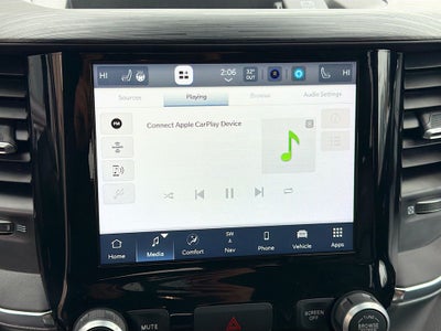 2024 RAM 1500 Laramie Crew Cab 4x4 5'7' Box