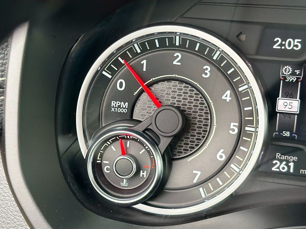 2024 RAM 1500 Laramie Crew Cab 4x4 5'7' Box