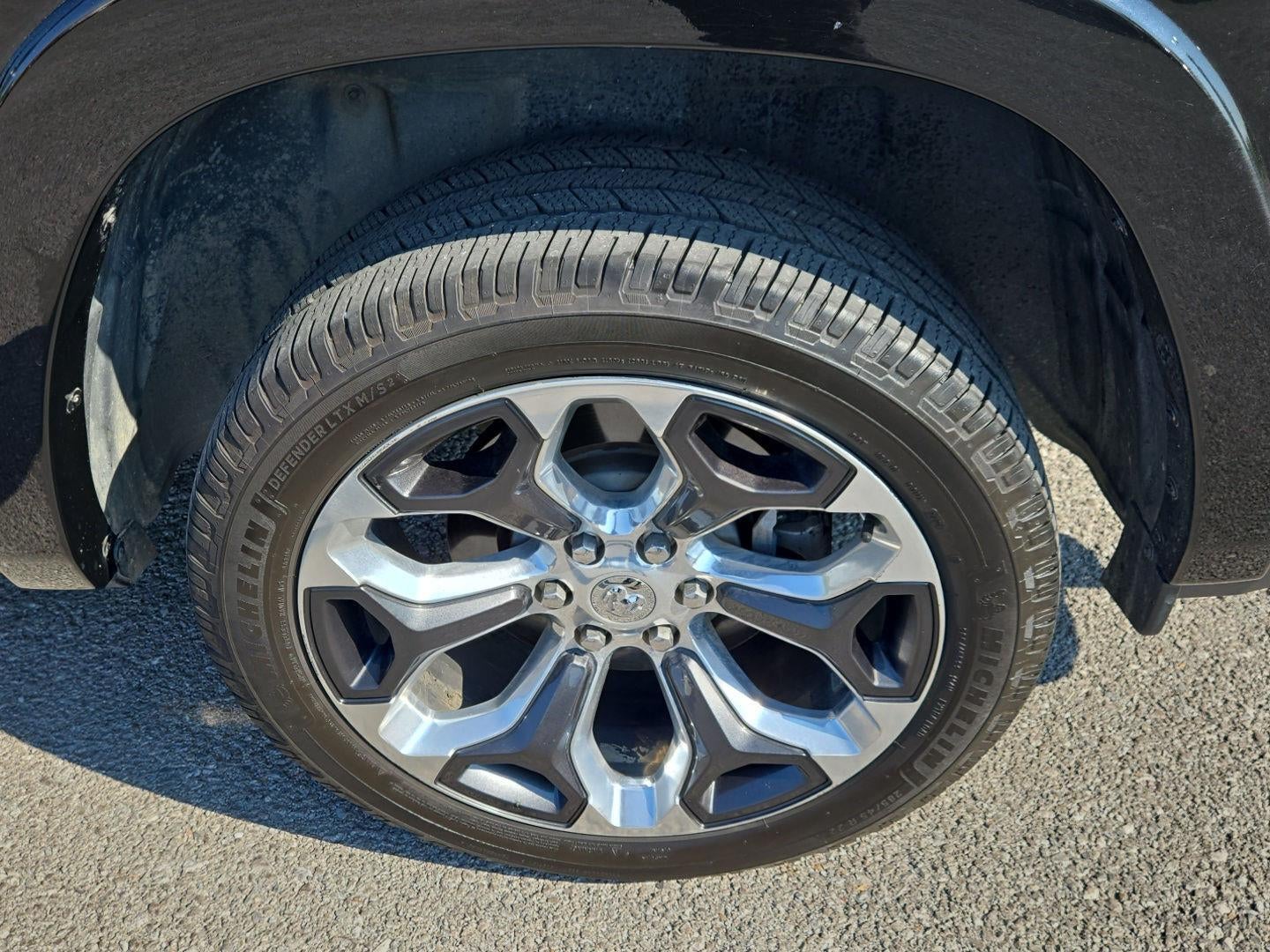 2019 RAM 1500 Longhorn Crew Cab 4x4 5'7' Box