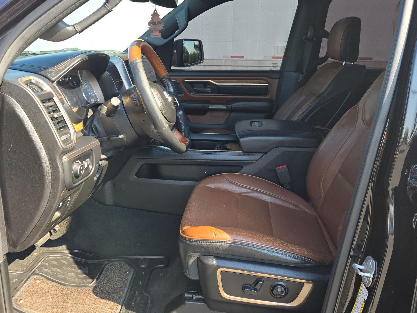 2019 RAM 1500 Longhorn Crew Cab 4x4 5'7' Box