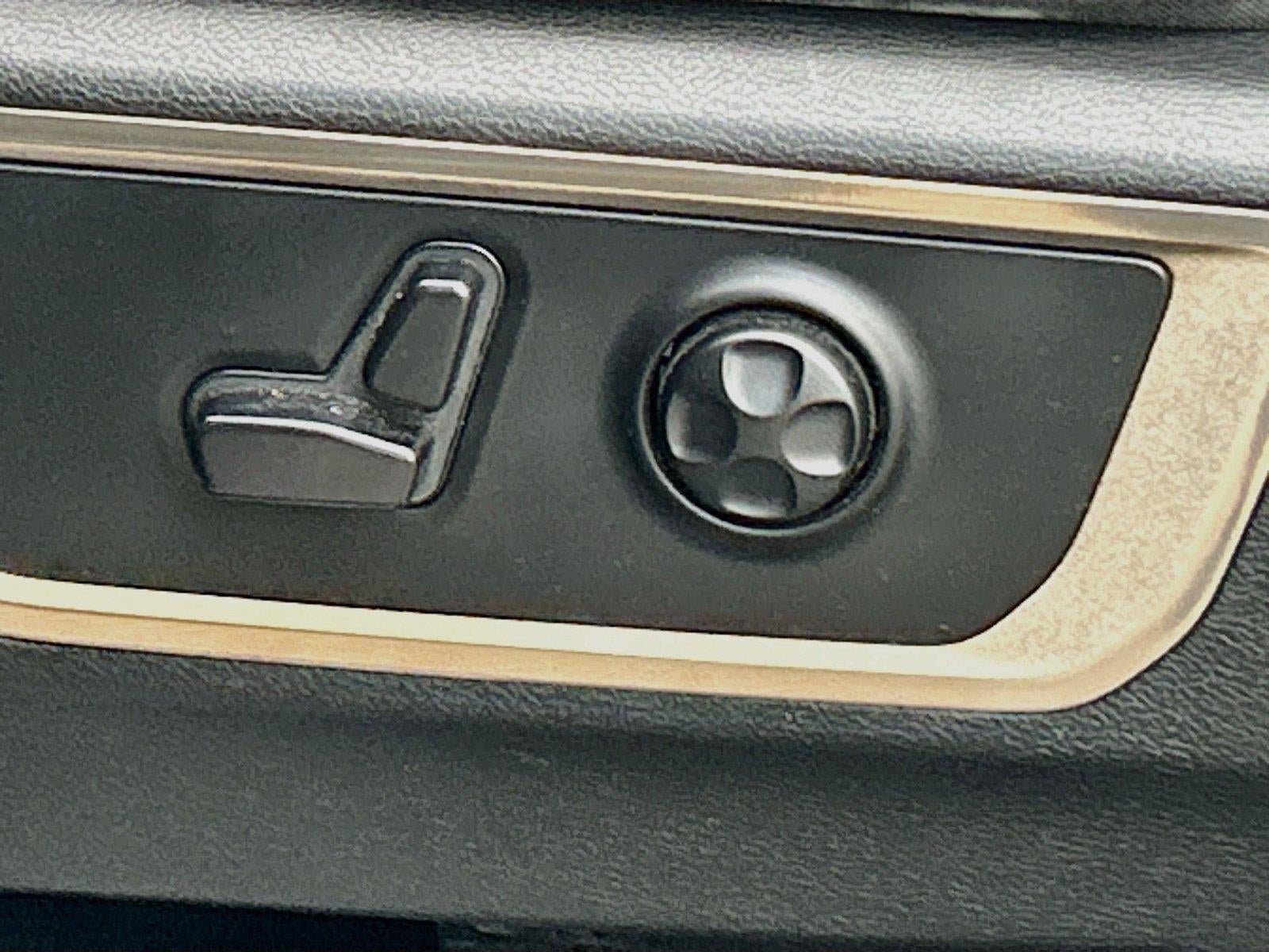 2019 RAM 1500 Longhorn Crew Cab 4x4 5'7' Box