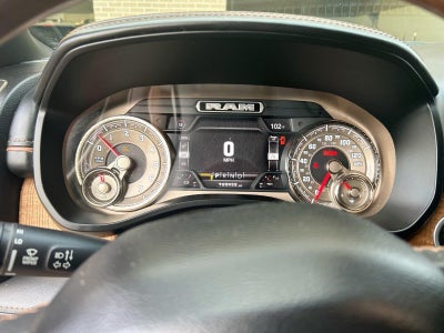 2019 RAM 1500 Longhorn Crew Cab 4x4 5'7' Box