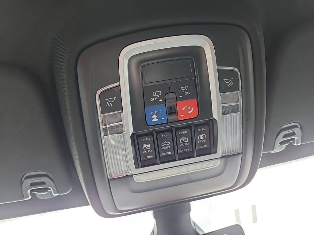 2023 RAM 1500 Big Horn Crew Cab 4x4 6'4' Box