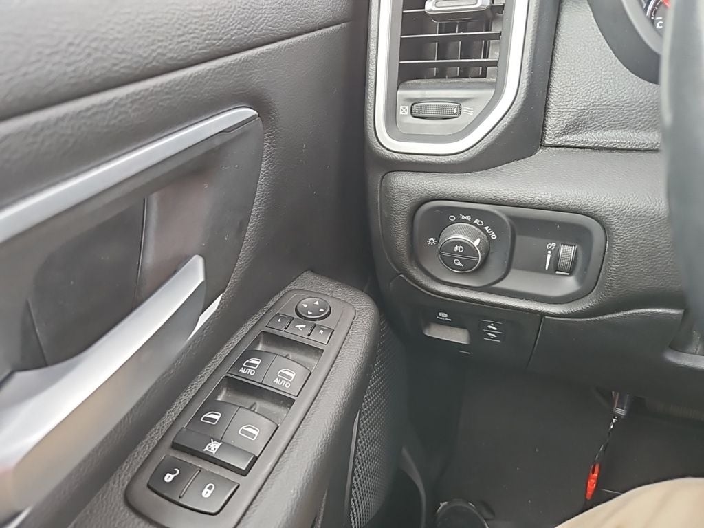 2023 RAM 1500 Big Horn Crew Cab 4x4 6'4' Box