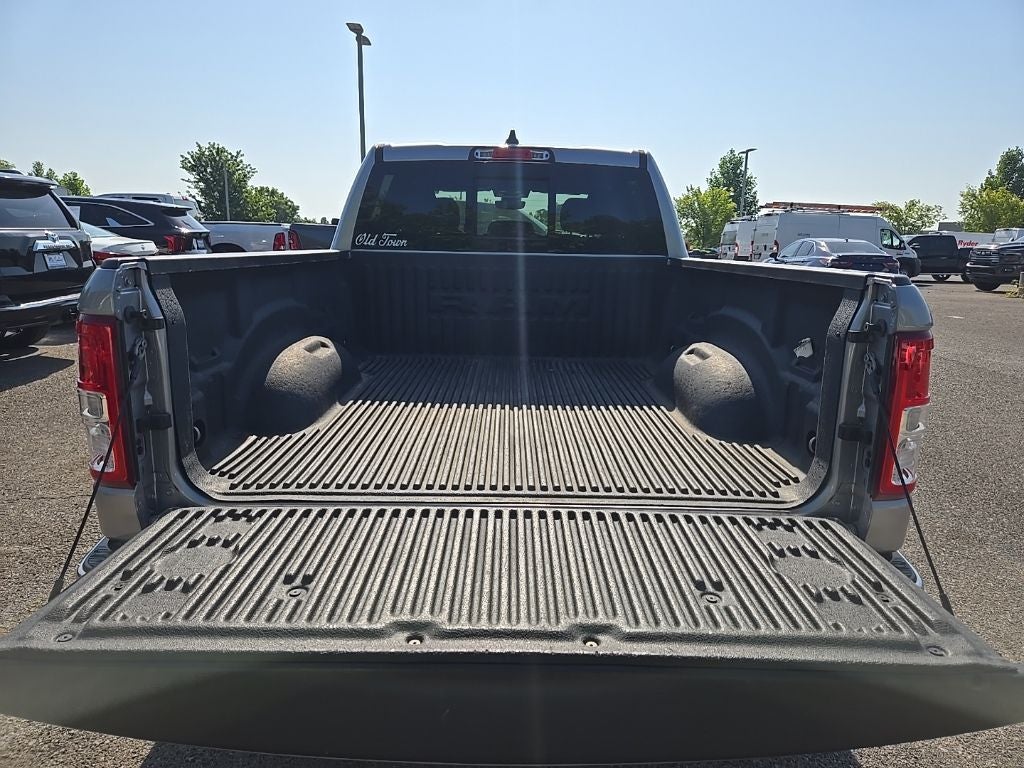 2022 RAM 1500 Big Horn Crew Cab 4x4 6'4' Box