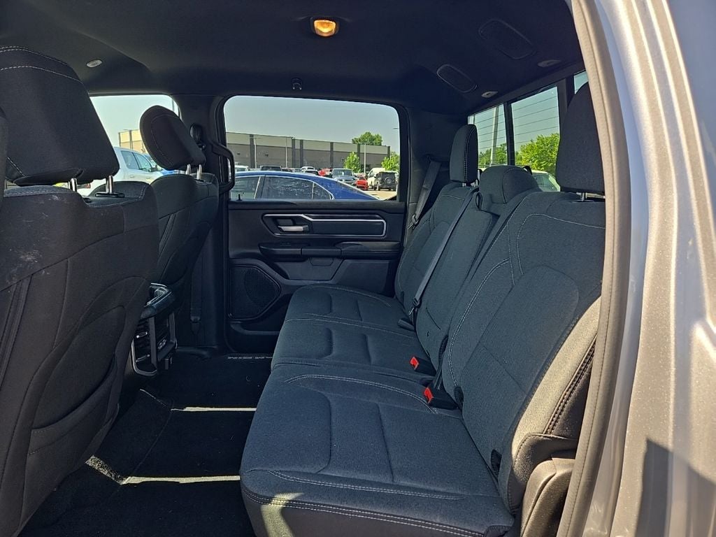 2022 RAM 1500 Big Horn Crew Cab 4x4 6'4' Box
