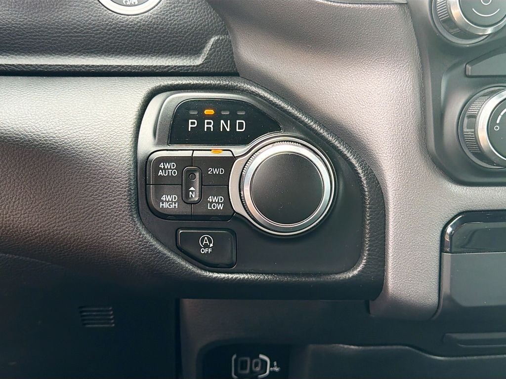 2023 RAM 1500 Big Horn Crew Cab 4x4 6'4' Box