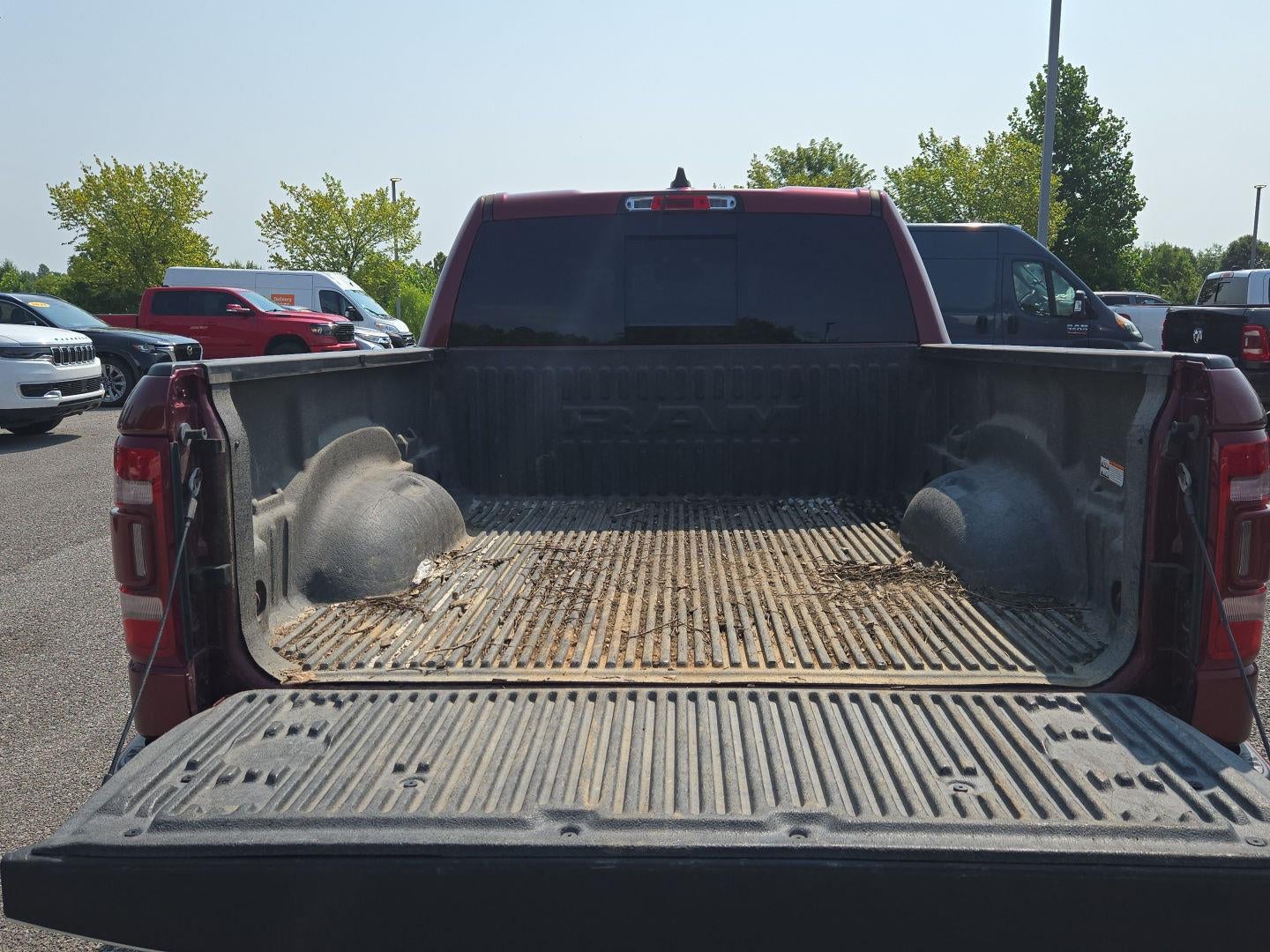 2019 RAM 1500 Laramie Crew Cab 4x4 6'4' Box