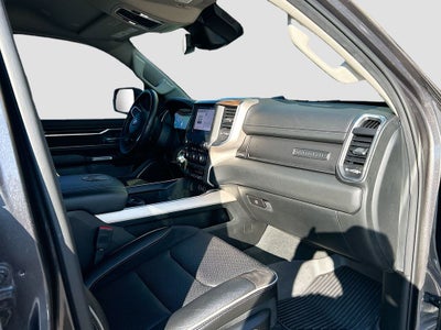 2022 RAM 1500 Laramie Crew Cab 4x4 6'4' Box