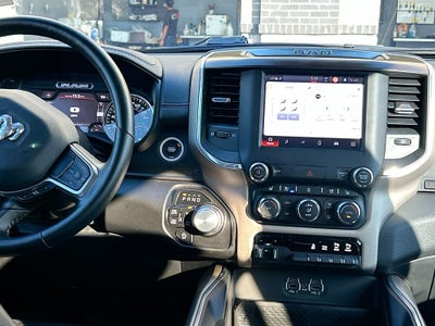 2022 RAM 1500 Laramie Crew Cab 4x4 6'4' Box