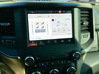 2022 RAM 1500 Laramie Crew Cab 4x4 6'4' Box