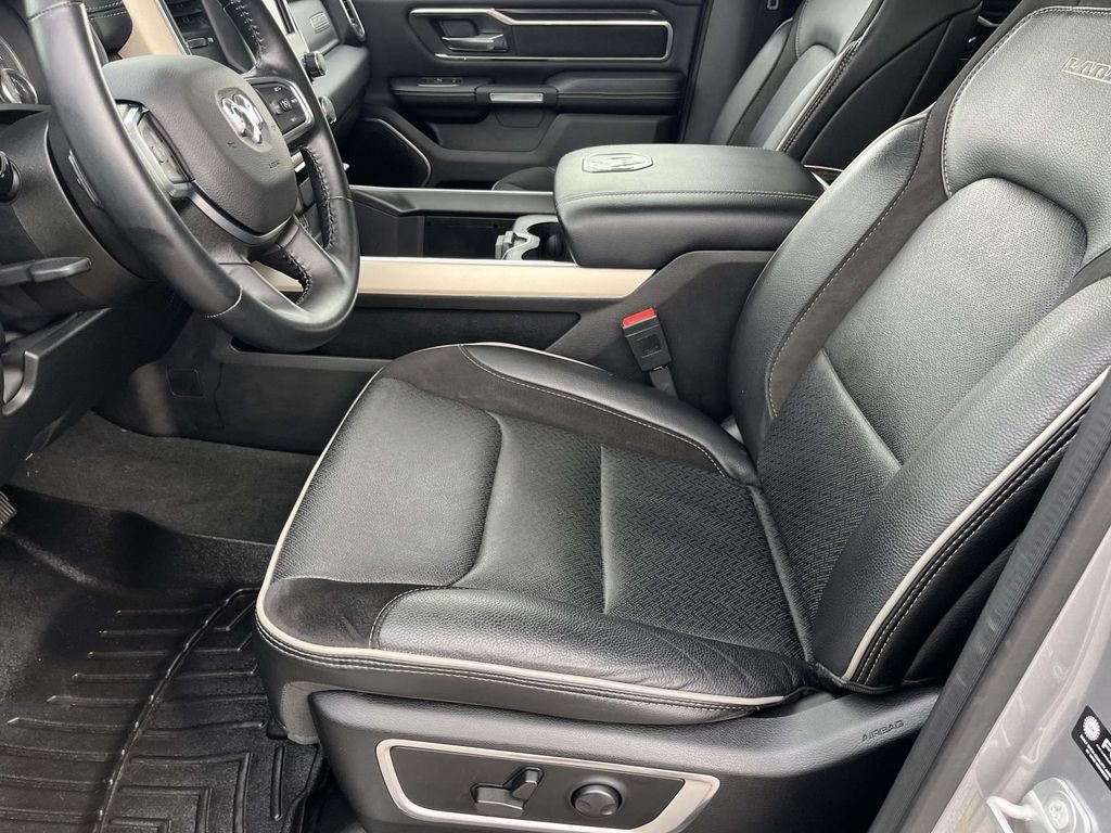 2022 RAM 1500 Laramie Crew Cab 4x4 6'4' Box